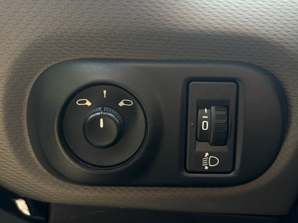 Citroën C4 Cactus 1,2 PureTech 110 Feel 5d