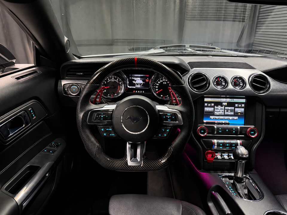 Ford Mustang 2,3 EcoBoost Fastback aut. 2d