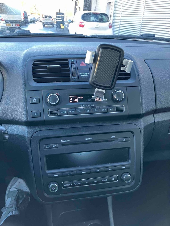 Skoda Fabia 1,2 TSi 86 Ambiente 5d