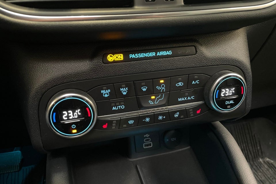 Ford Kuga 2,5 PHEV Vignale CVT 5d