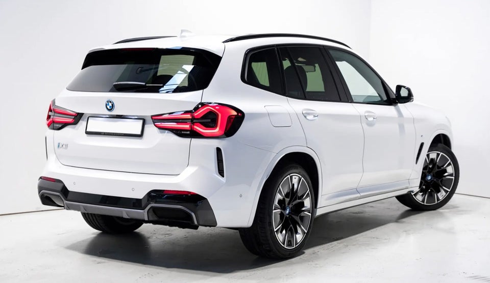 BMW iX3 Charged M-Sport 5d