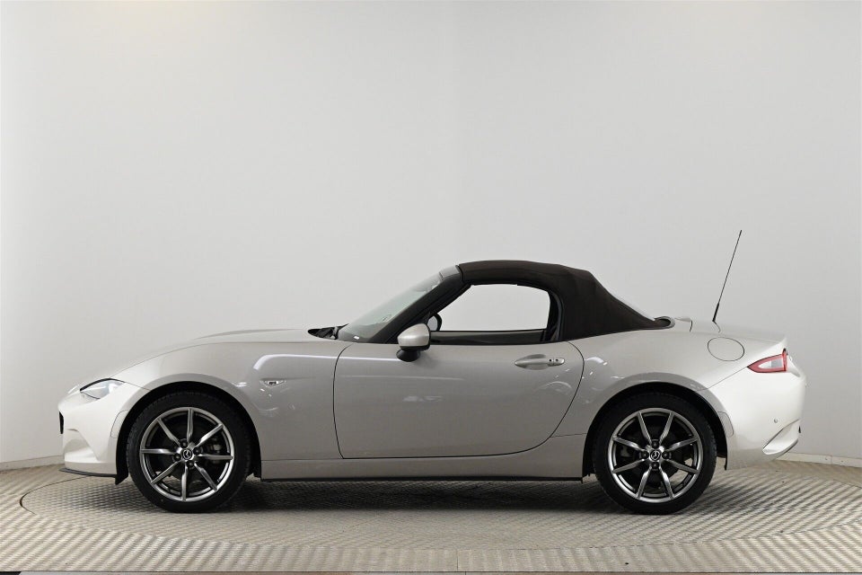 Mazda MX-5 2,0 SkyActiv-G 184 Roadster Kazari 2d