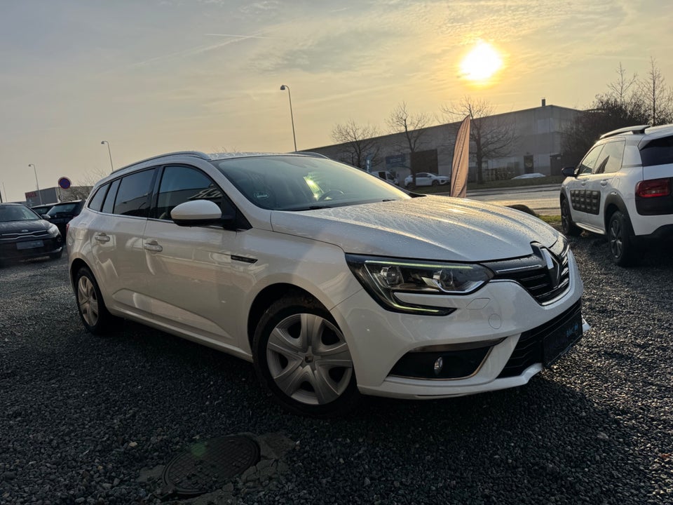 Renault Megane IV 1,5 dCi 110 Zen Sport Tourer 5d