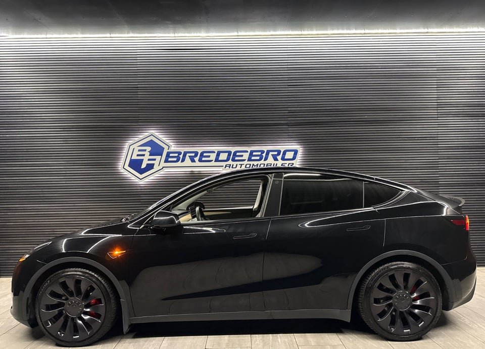 Tesla Model Y Performance AWD 5d