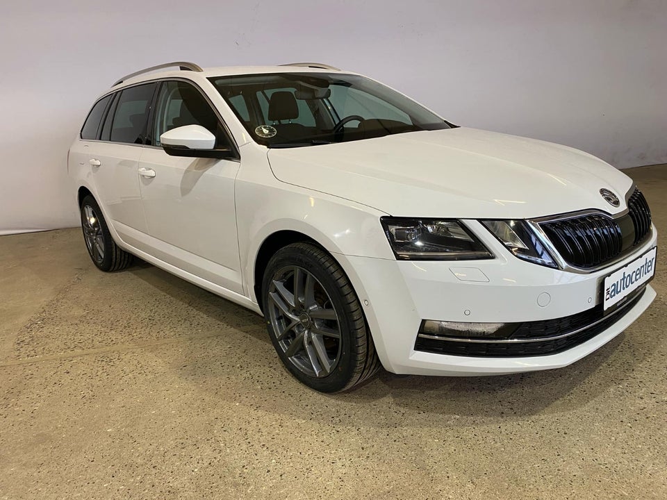 Skoda Octavia 2,0 TDi 150 Style Combi DSG 5d