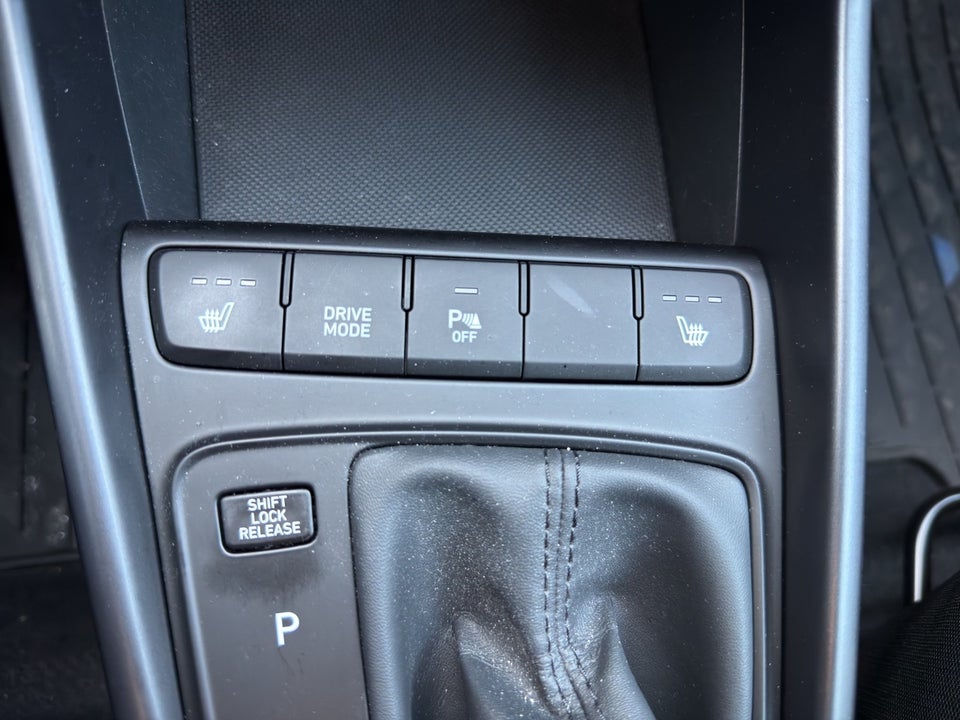 Hyundai i20 1,0 T-GDi Essential DCT 5d