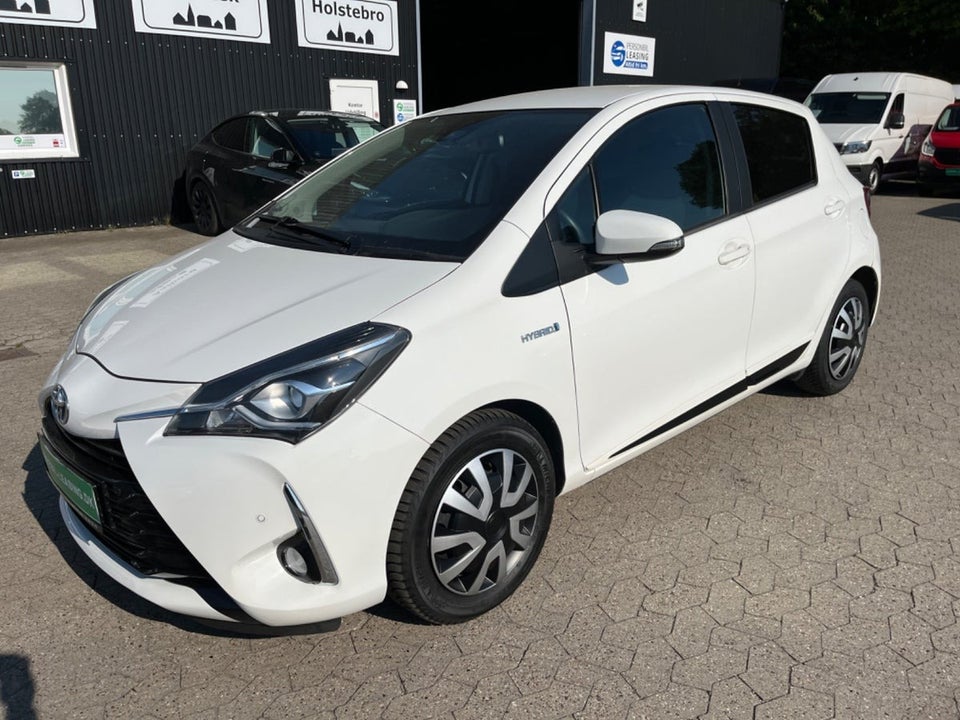 Toyota Yaris 1,5 Hybrid H1 e-CVT Van 5d