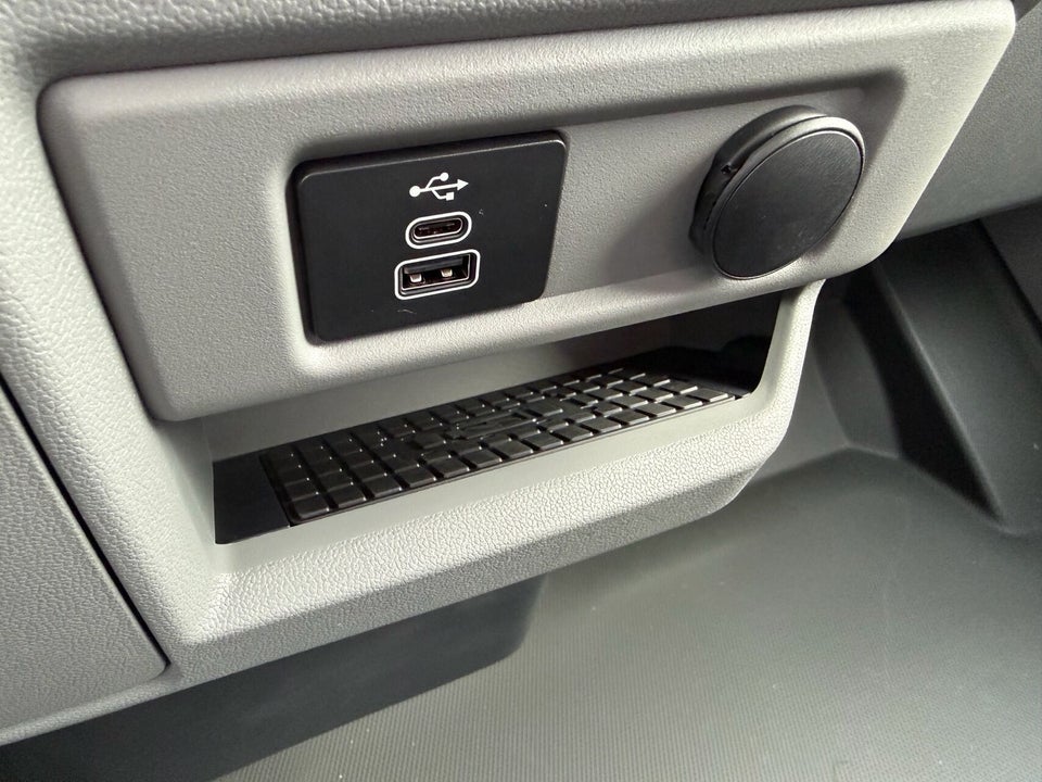 Ford E-Transit Custom 320 L1 64 Limited