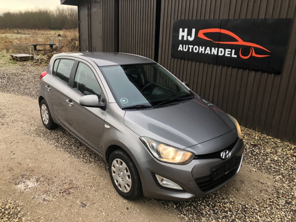 Hyundai i20 1,25 Classic XTR+ 5d