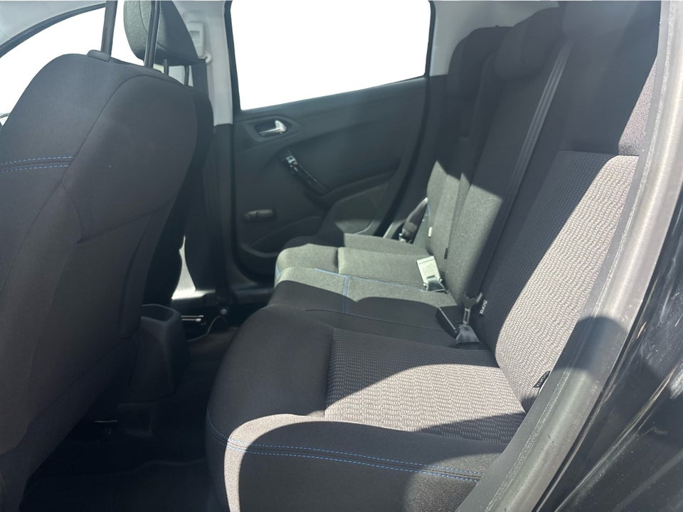 Peugeot 208 1,5 BlueHDi 100 Active 5d