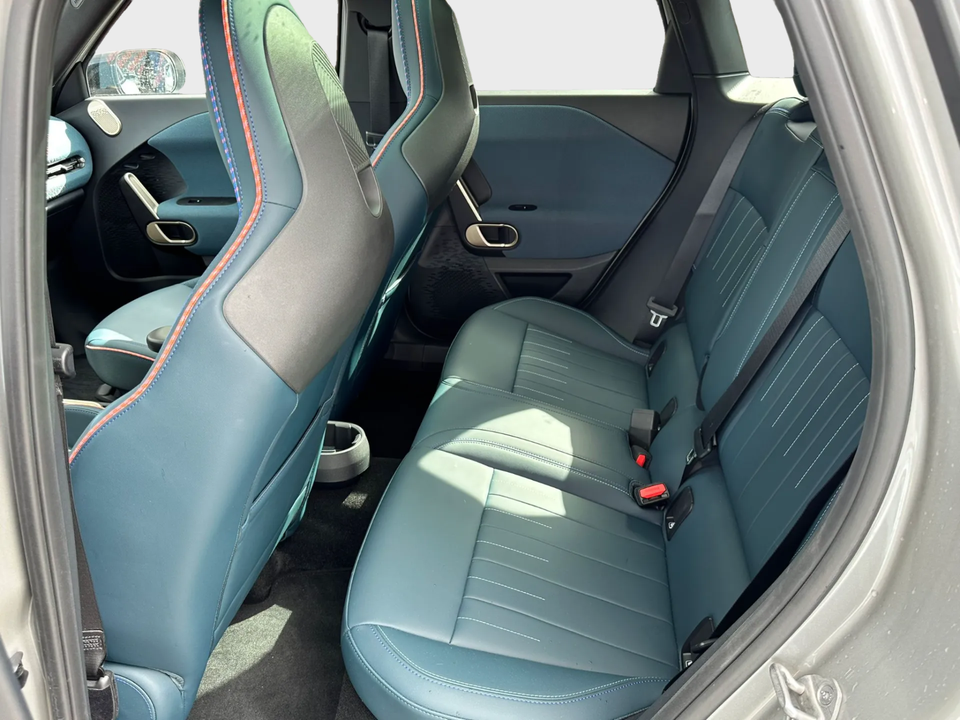 MINI Aceman E Favoured Trim L 5d