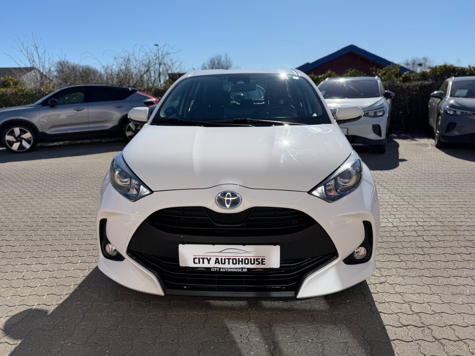 Toyota Yaris 1,5 Hybrid H3 e-CVT 5d