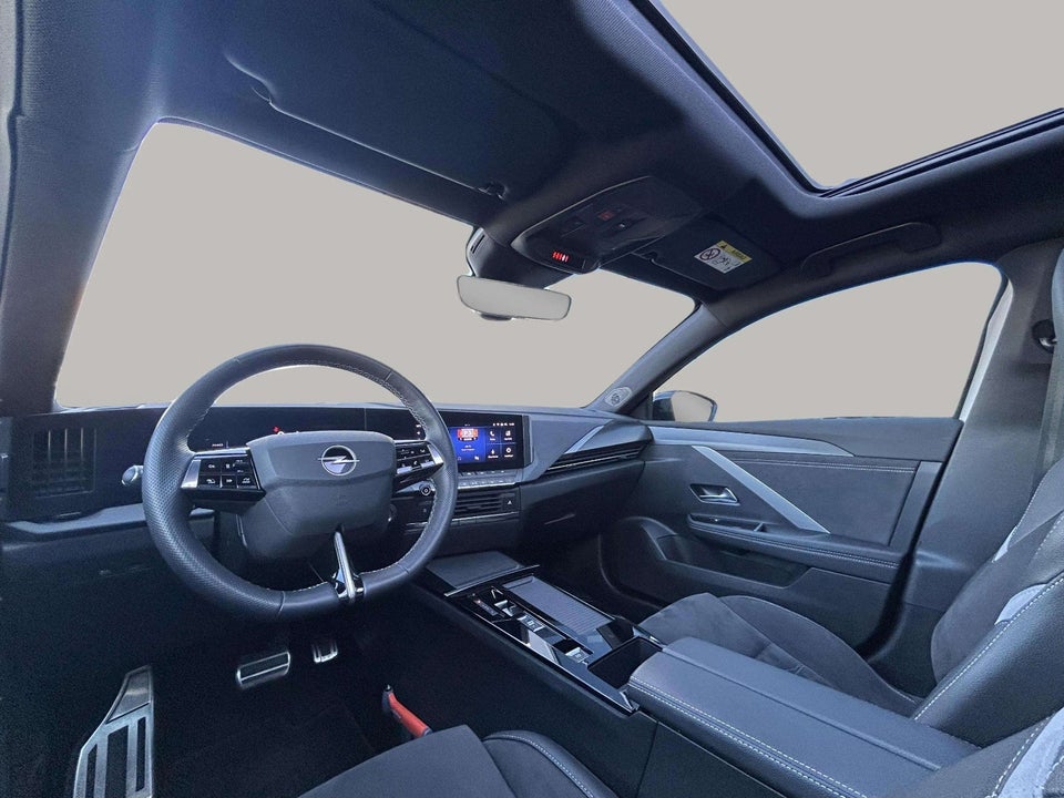 Opel Astra-e 54 Ultimate 5d