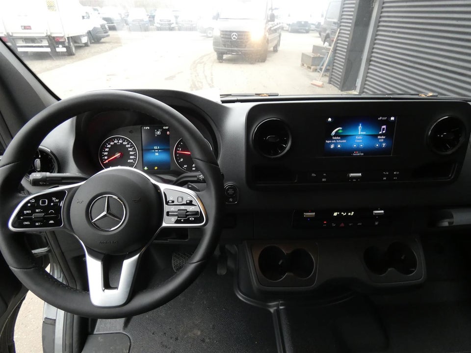 Mercedes Sprinter 317 2,0 CDi A4 Kassevogn aut. RWD