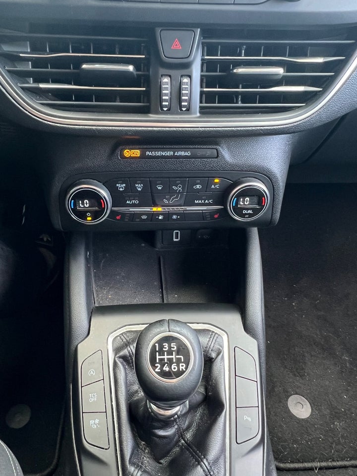 Ford Focus 1,0 EcoBoost Titanium stc. 5d