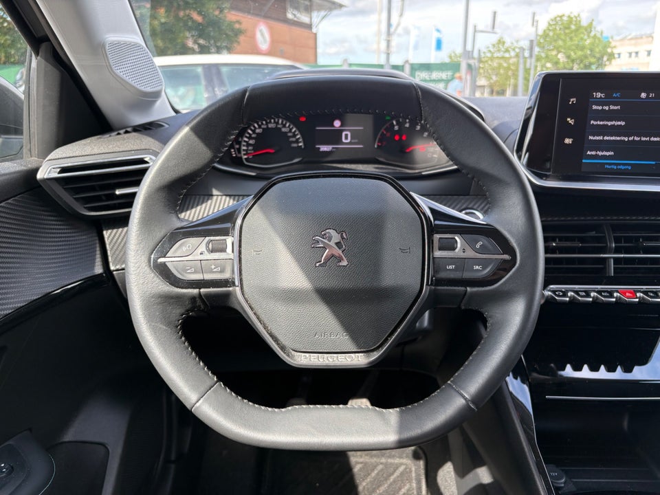 Peugeot 208 1,2 PureTech 100 Supreme+ 5d