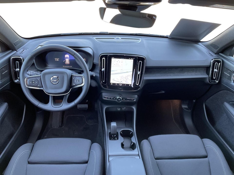 Volvo EX40 Extended Range Plus 5d