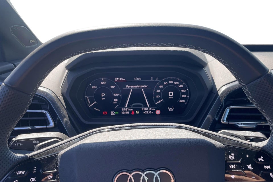 Audi Q4 e-tron 40 Attitude S-line 5d