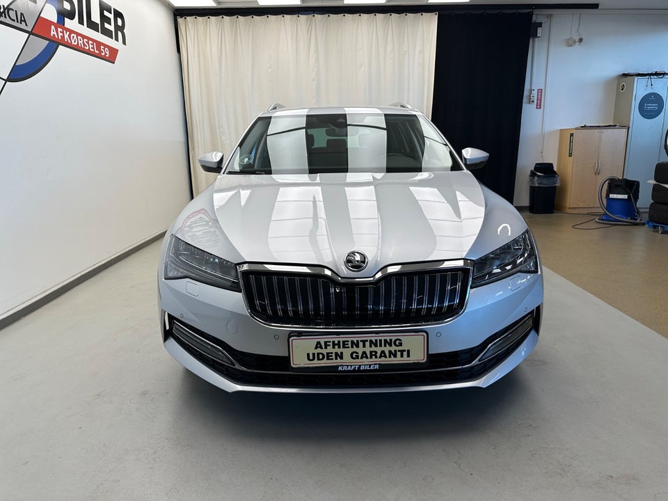Skoda Superb 1,4 TSi iV Combi DSG 5d