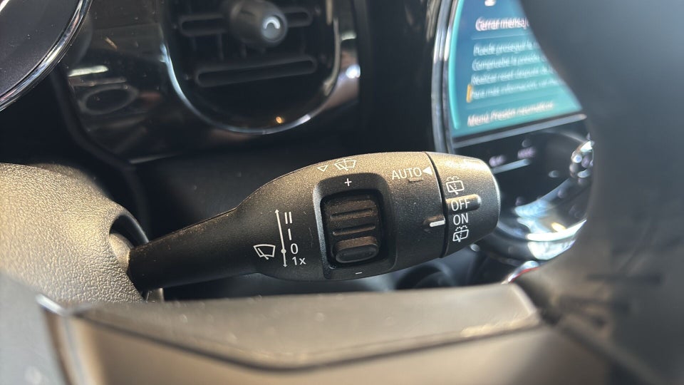 MINI Cooper SE Essential 3d