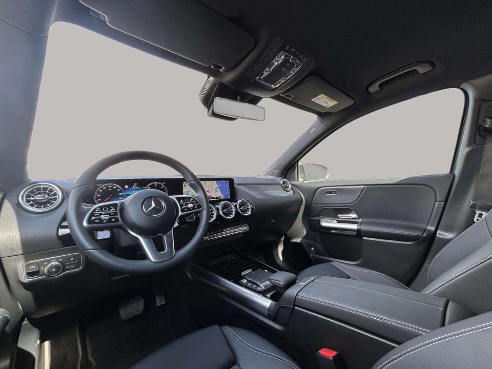 Mercedes EQA350 Progressive 4Matic 5d
