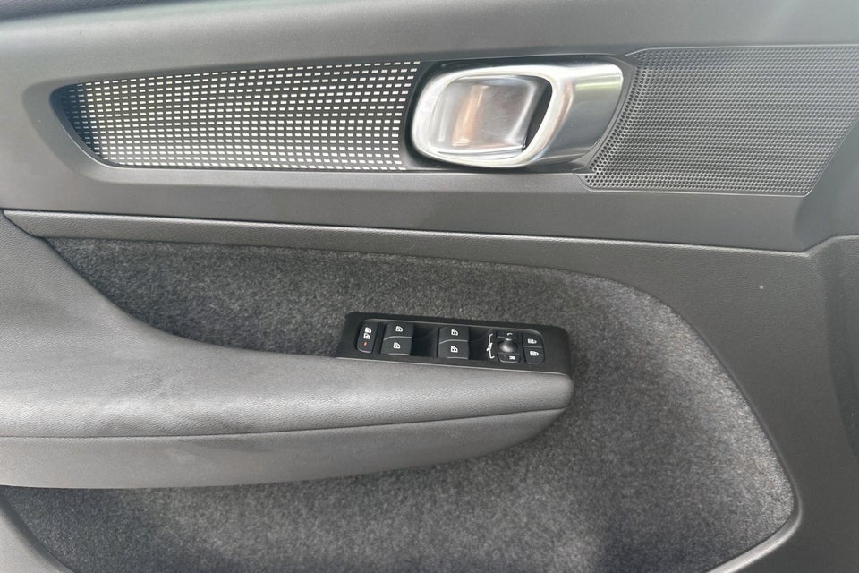 Volvo XC40 P6 ReCharge Start 5d