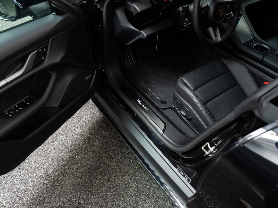 Porsche Taycan Performance+ Sport Turismo 5d