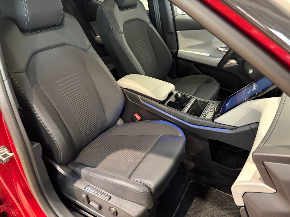 Ford Explorer 79 Premium Extended Range AWD 5d