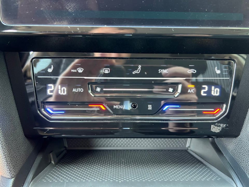 VW Passat 2,0 TDi 150 Business High Variant DSG Van 5d