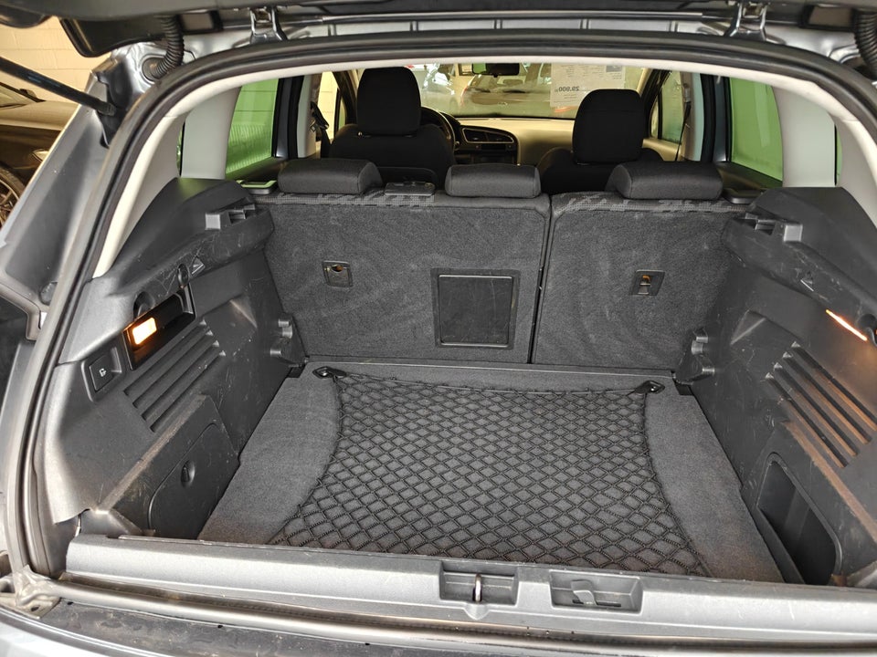 Peugeot 3008 1,6 HDi 112 Active 5d