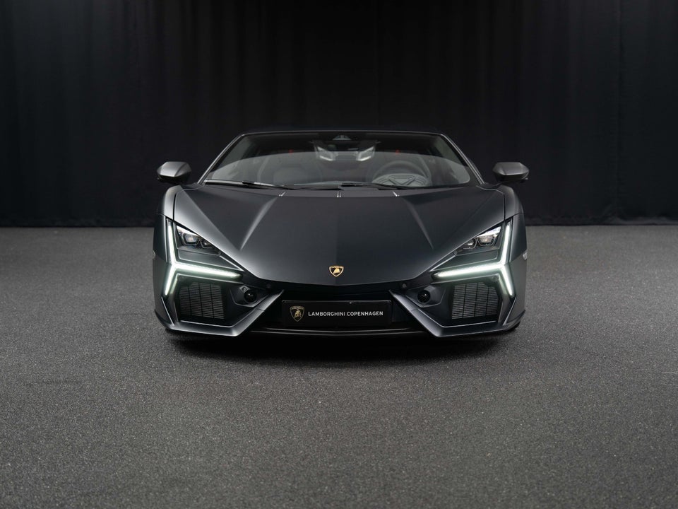 Lamborghini Revuelto 6,5  2d