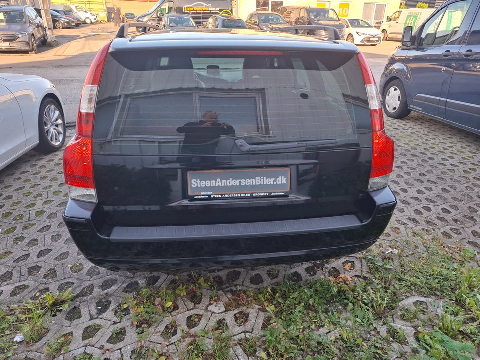 Volvo V70 2,4 170 Kinetic aut. 5d