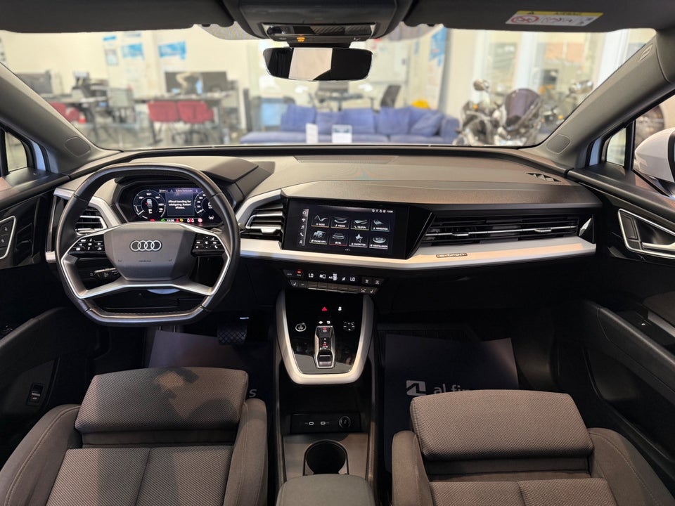 Audi Q4 e-tron 40  5d