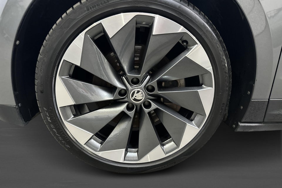 Skoda Enyaq 80 iV Plus Suite 5d