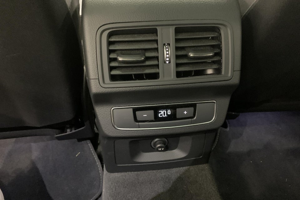 Audi Q5 50 TFSi e S-line quattro S-tr. 5d