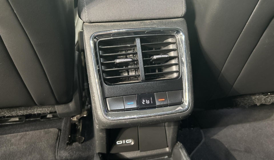 Skoda Enyaq 80 iV Loft 5d