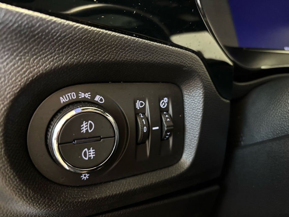 Opel Corsa 1,2 T 100 Sport 5d