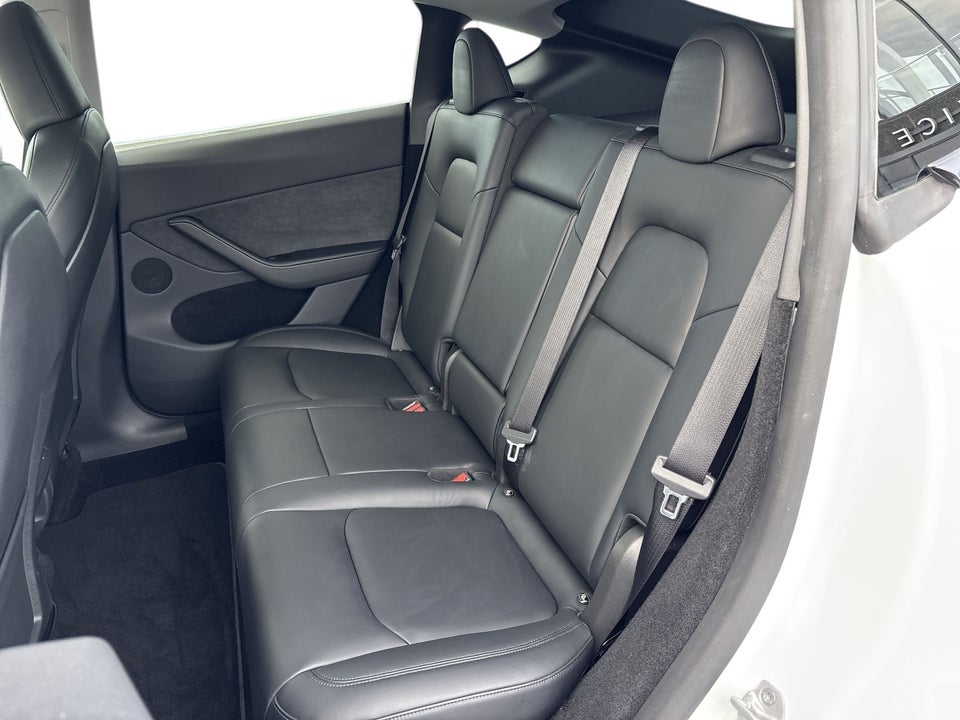 Tesla Model Y Long Range RWD 5d