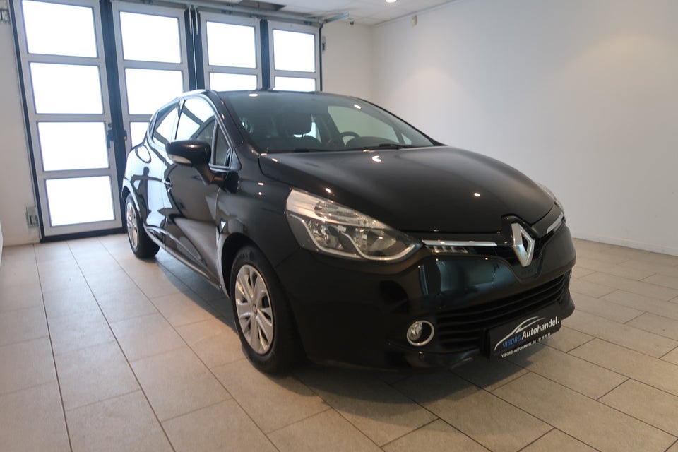 Renault Clio IV 1,5 dCi 75 Expression 5d