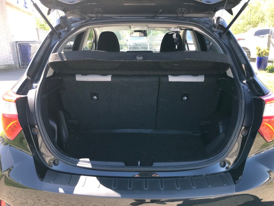 Toyota Yaris 1,0 VVT-i T2 5d