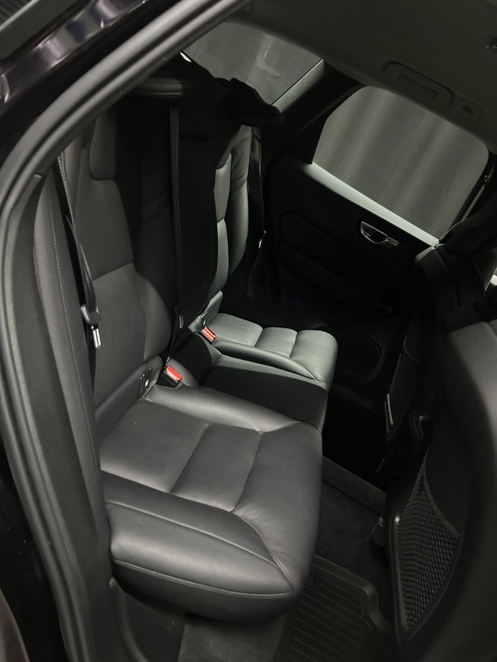 Volvo XC60 2,0 B4 197 Inscription aut. AWD 5d