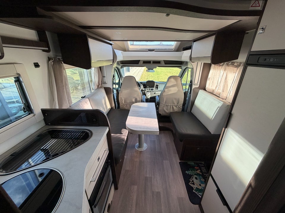 Ford Benimar 2,0 Tessoro 497 3d