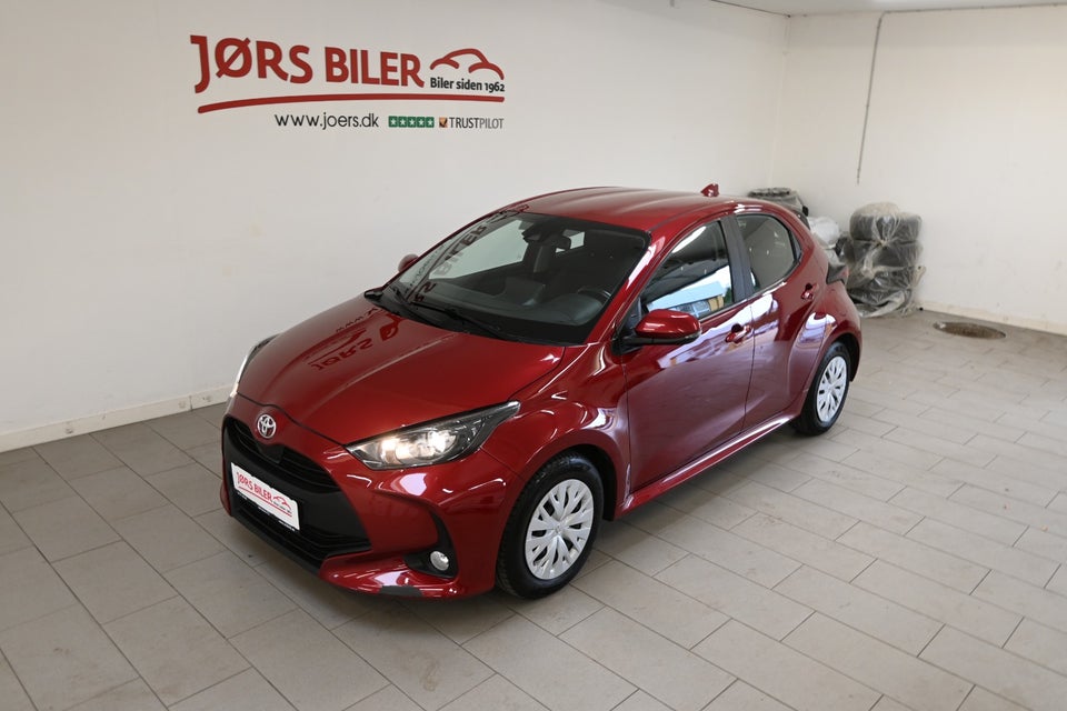 Toyota Yaris 1,0 Active 5d