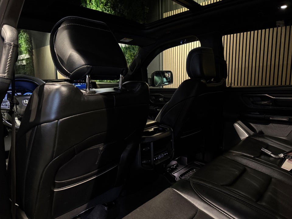 Dodge RAM 1500 5,7 V8 Hemi Limited aut. 4d