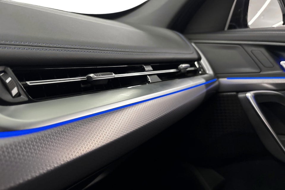 BMW iX1 eDrive20 M-Sport 5d