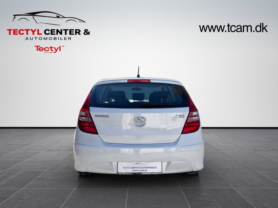 Hyundai i30 1,6 CRDi 90 Classic Eco 5d