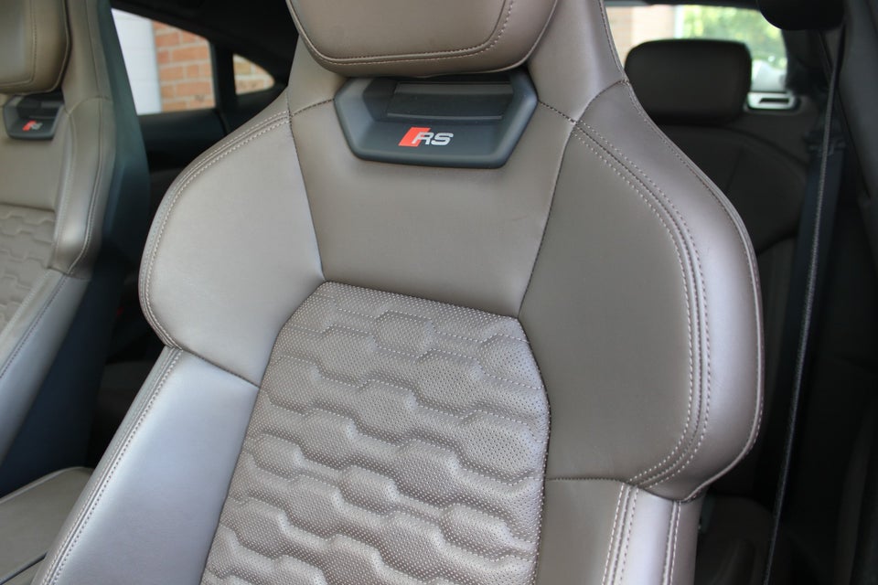 Audi RS e-tron GT quattro 4d
