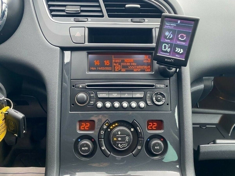 Peugeot 5008 2,0 HDi 150 Style Van 5d