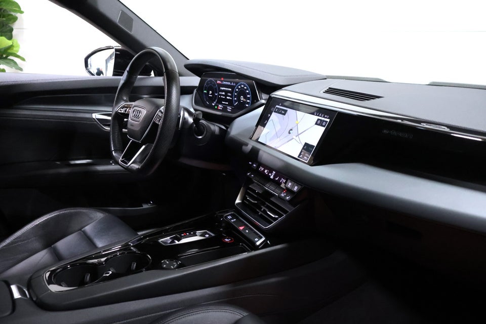 Audi e-tron GT quattro 4d