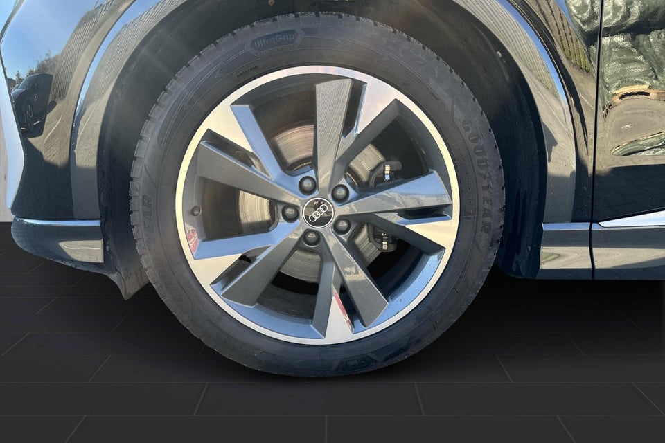 Audi Q4 e-tron 35  5d